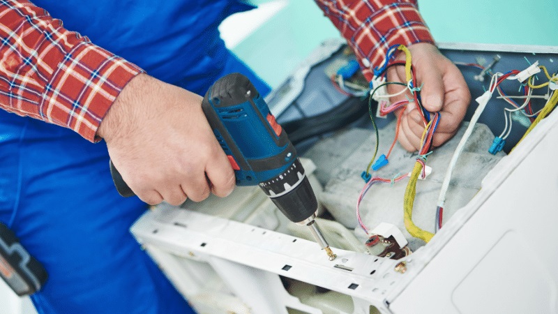 İzmit Demirdöküm Demirdöküm çamaşır makinesi kart tamiri – Su almama arızası orijinal parça ile giderildi. - Teknik servis örneği
